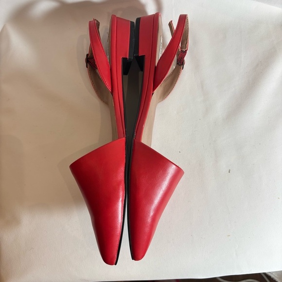 MATT & NAT Sz 40 Pointy Toe Vegan Leather Slingback Sandals Low Heel in Red - Picture 7 of 10
